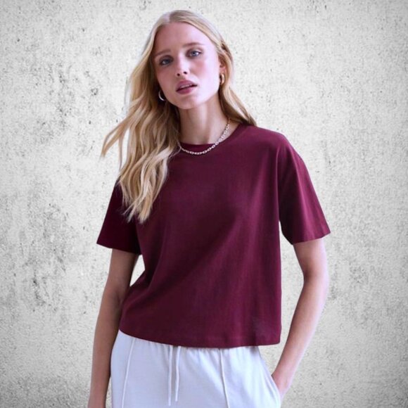 ๐๐ SEE VIDEO Cute Lululemon T-Shirt Beautiful Maroon Purple Colour - Picture 3 of 10